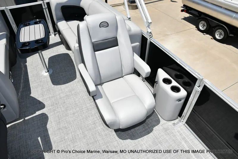 Slide: The Image of Sun Tracker PARTY BARGE 22 XP3 w/200HP 4 Stroke 2026 - 25