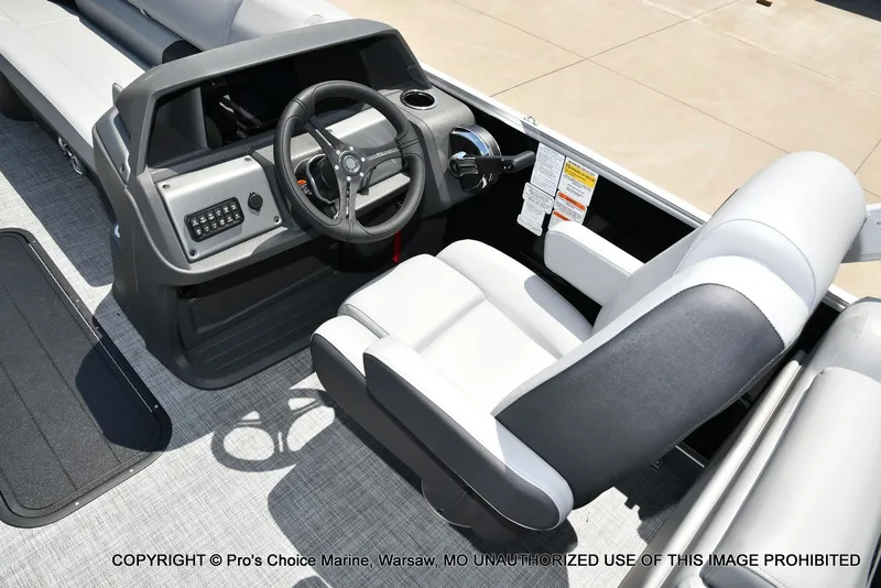 Slide: The Image of Sun Tracker PARTY BARGE 22 XP3 w/200HP 4 Stroke 2026 - 30