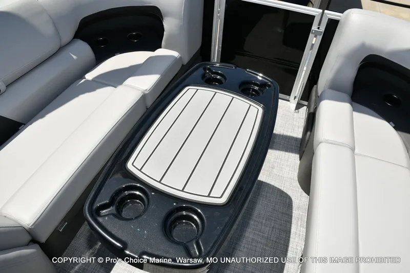 Slide: The Image of Sun Tracker PARTY BARGE 22 XP3 w/200HP 4 Stroke 2026 - 36