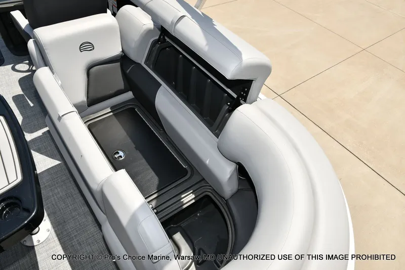 Slide: The Image of Sun Tracker PARTY BARGE 22 XP3 w/200HP 4 Stroke 2026 - 49