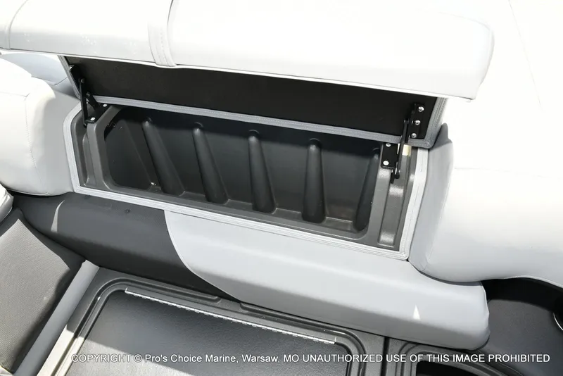 Slide: The Image of Sun Tracker PARTY BARGE 22 XP3 w/200HP 4 Stroke 2026 - 50