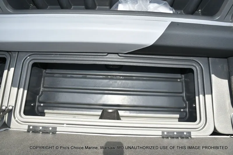 Slide: The Image of Sun Tracker PARTY BARGE 22 XP3 w/200HP 4 Stroke 2026 - 72