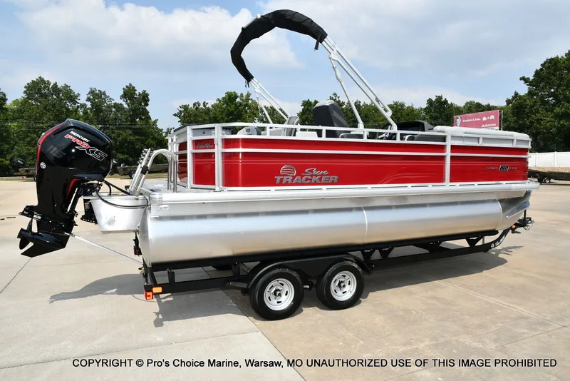 Slide: The Image of Sun Tracker SportFish 20 DLX 2026 - 13