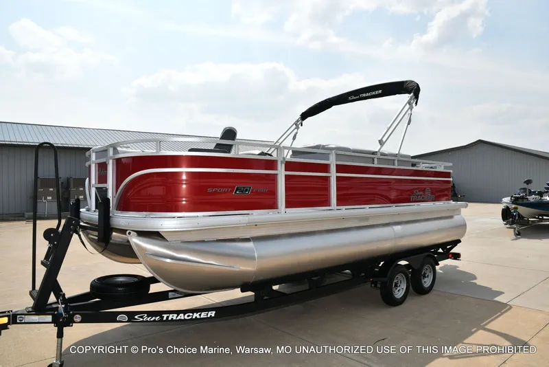 Slide: The Image of Sun Tracker SportFish 20 DLX 2026 - 19