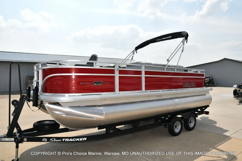 Slide: The Image of Sun Tracker SportFish 20 DLX 2026 - 20