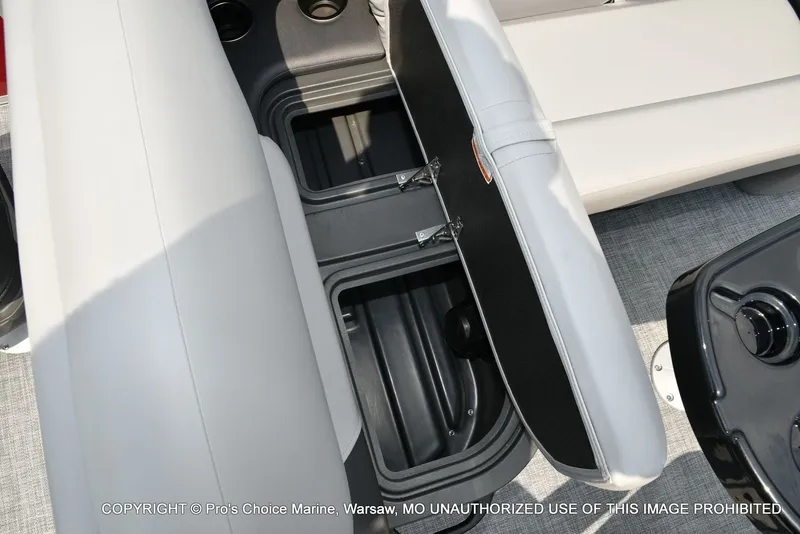 Slide: The Image of Sun Tracker SportFish 20 DLX 2026 - 60