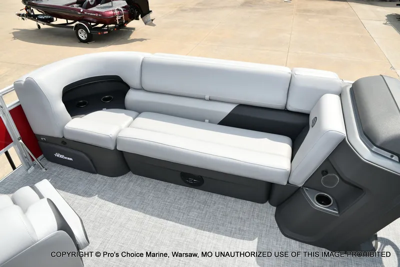 Slide: The Image of Sun Tracker SportFish 20 DLX 2026 - 67