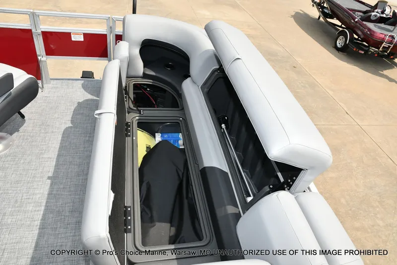 Slide: The Image of Sun Tracker SportFish 20 DLX 2026 - 69