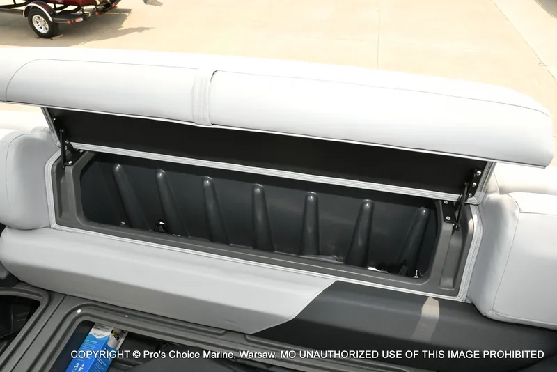 Slide: The Image of Sun Tracker SportFish 20 DLX 2026 - 70