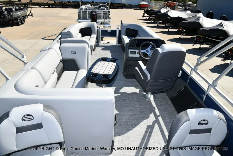 Slide: The Image of Sun Tracker Sportfish 22 DLX w/150 2026 - 12