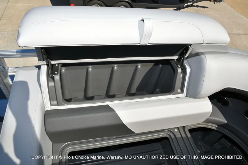 Slide: The Image of Sun Tracker Sportfish 22 DLX w/150 2026 - 72