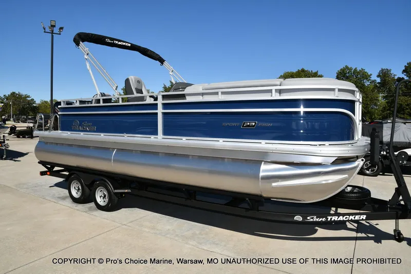 Slide: The Image of Sun Tracker Sportfish 22 DLX w/150 2026 - 85