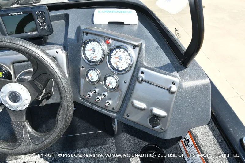 Slide: The Image of Tracker Pro Guide V-175 Combo 2026 - 42