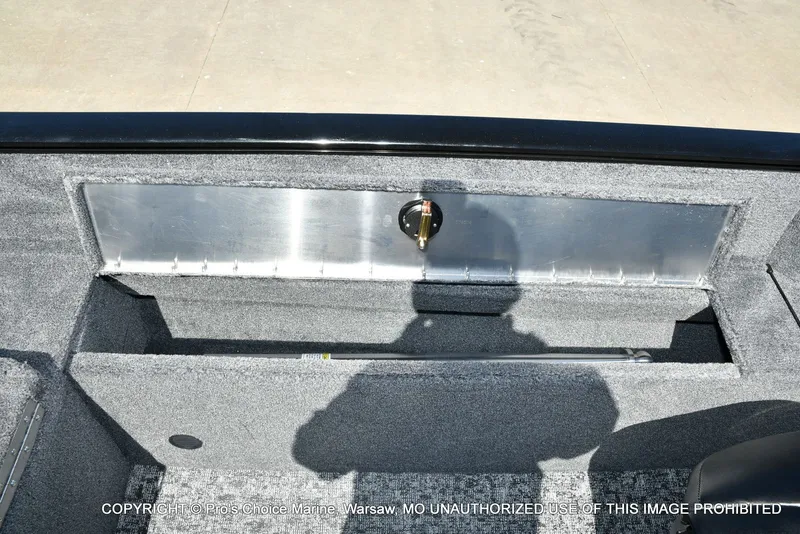 Slide: The Image of Tracker Pro Guide V-175 Combo 2026 - 69