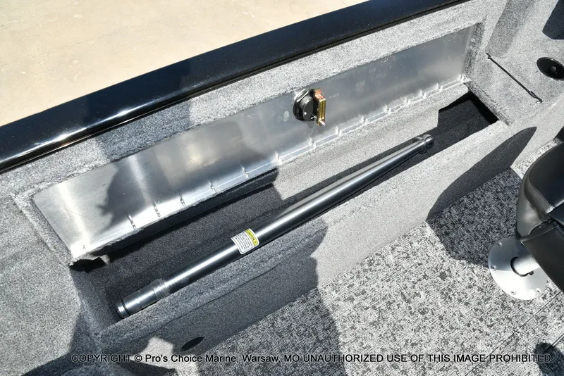 Slide: The Image of Tracker Pro Guide V-175 Combo 2026 - 70