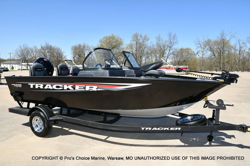 Slide: The Image of Tracker Pro Guide V-175 Combo 2026 - 82