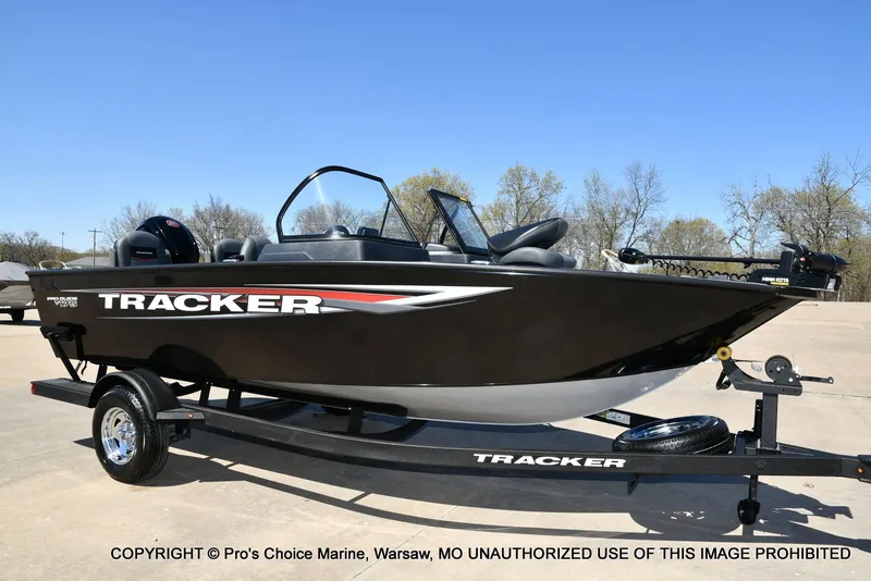 Slide: The Image of Tracker Pro Guide V-175 Combo 2026 - 86