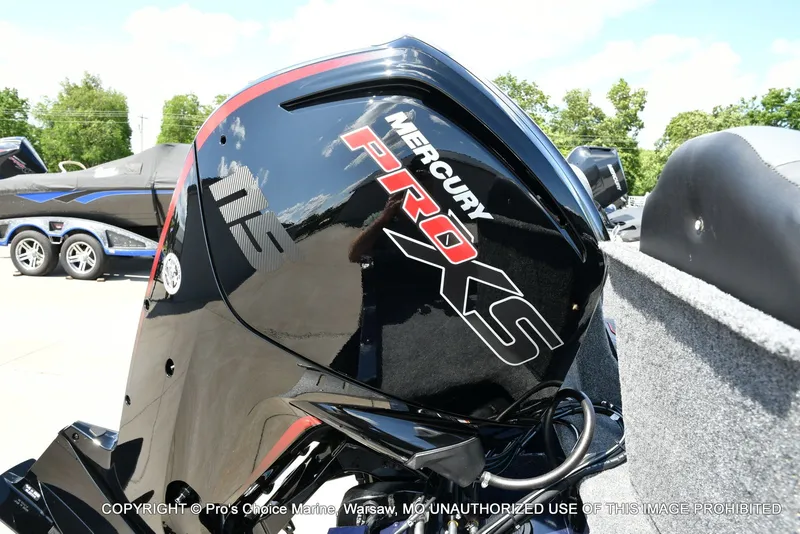 Slide: The Image of Tracker Pro Guide V-175 Combo 2026 - 18