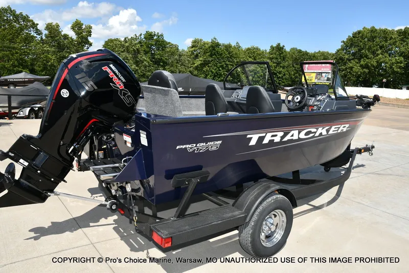 Slide: The Image of Tracker Pro Guide V-175 Combo 2026 - 19