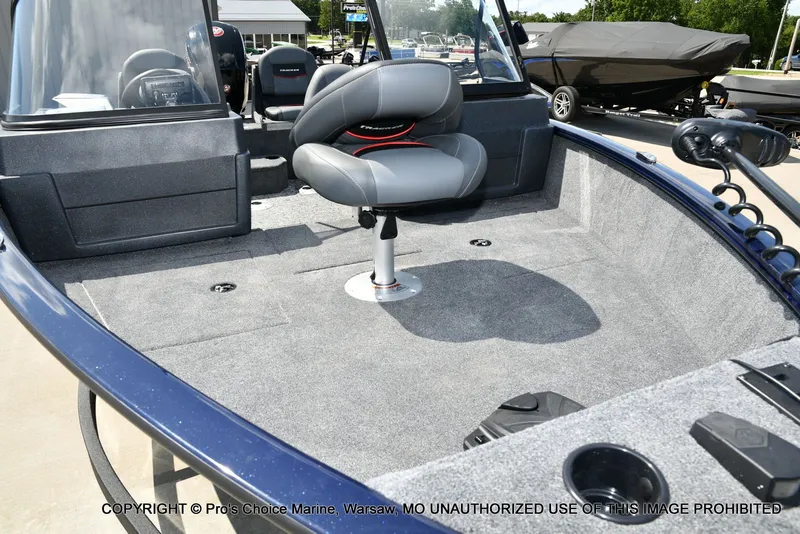 Slide: The Image of Tracker Pro Guide V-175 Combo 2026 - 29