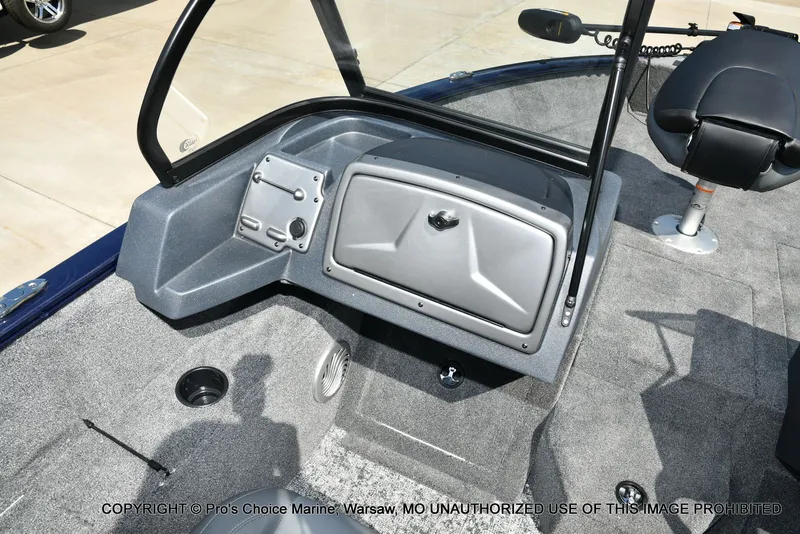 Slide: The Image of Tracker Pro Guide V-175 Combo 2026 - 38