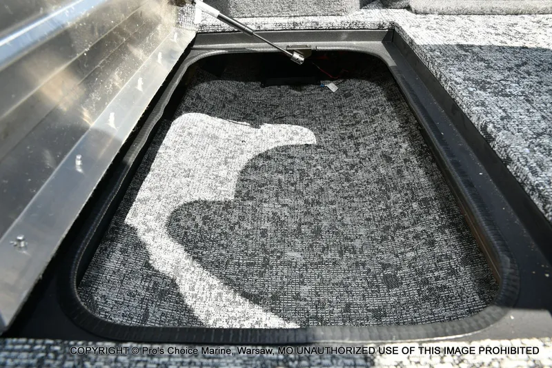 Slide: The Image of Tracker Pro Guide V-175 Combo 2026 - 43