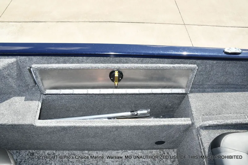 Slide: The Image of Tracker Pro Guide V-175 Combo 2026 - 55