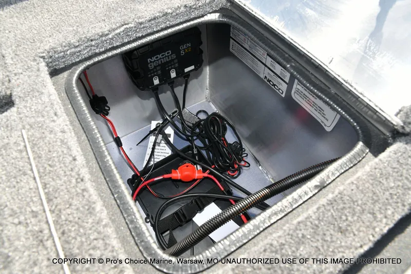 Slide: The Image of Tracker Pro Guide V-175 Combo 2026 - 64