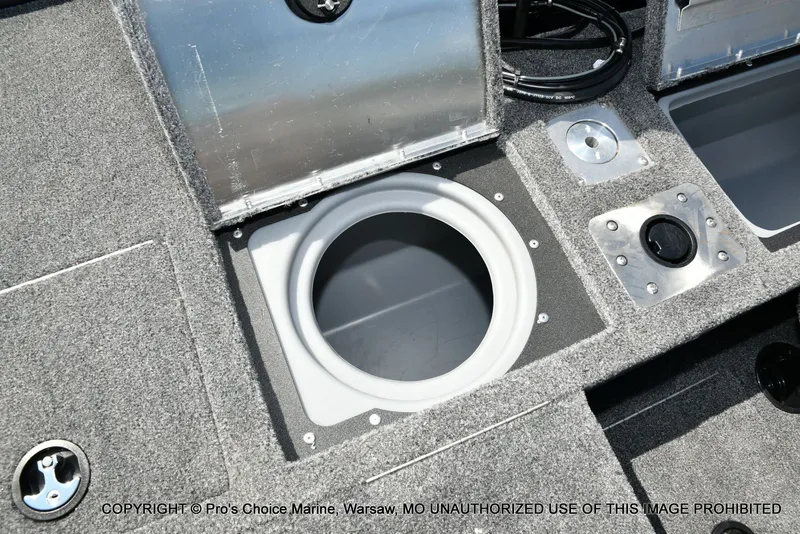 Slide: The Image of Tracker Pro Guide V-175 Combo 2026 - 67