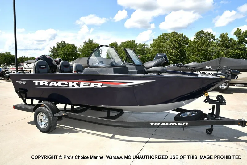 Slide: The Image of Tracker Pro Guide V-175 Combo 2026 - 69