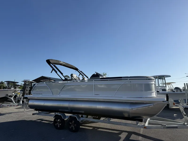 The Image of Veranda Relax Series TRITOON-200HP 2026 - 1