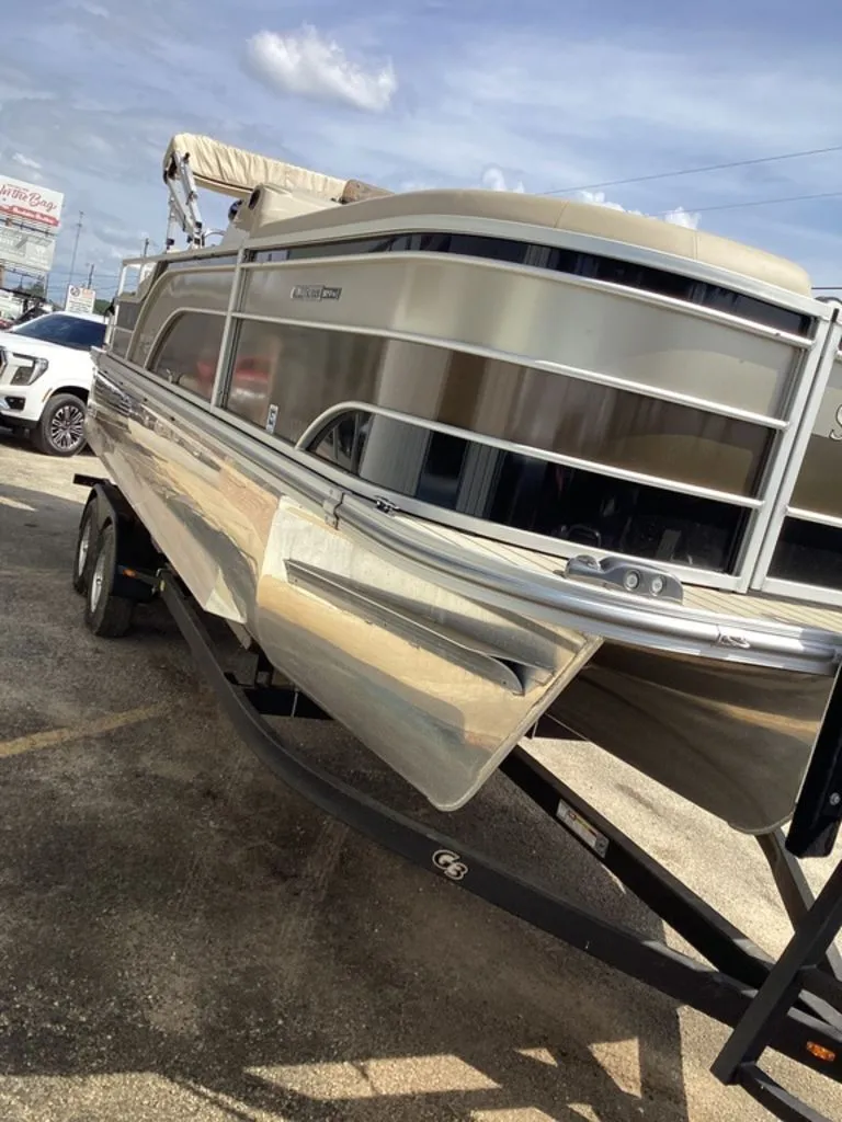 Slide: The Image of SunCatcher Select Series 324SS 2023 - 17