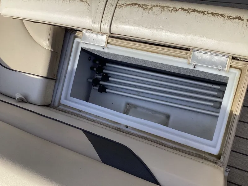 Slide: The Image of SunCatcher Select Series 324SS 2023 - 24