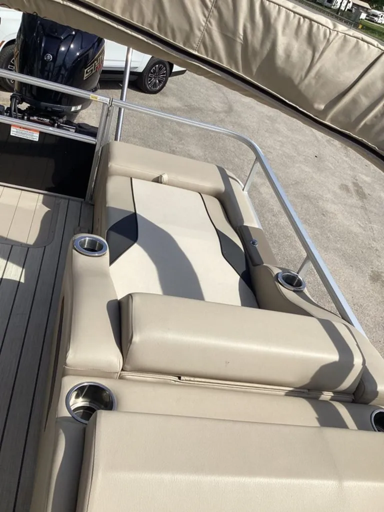 Slide: The Image of SunCatcher Select Series 324SS 2023 - 30