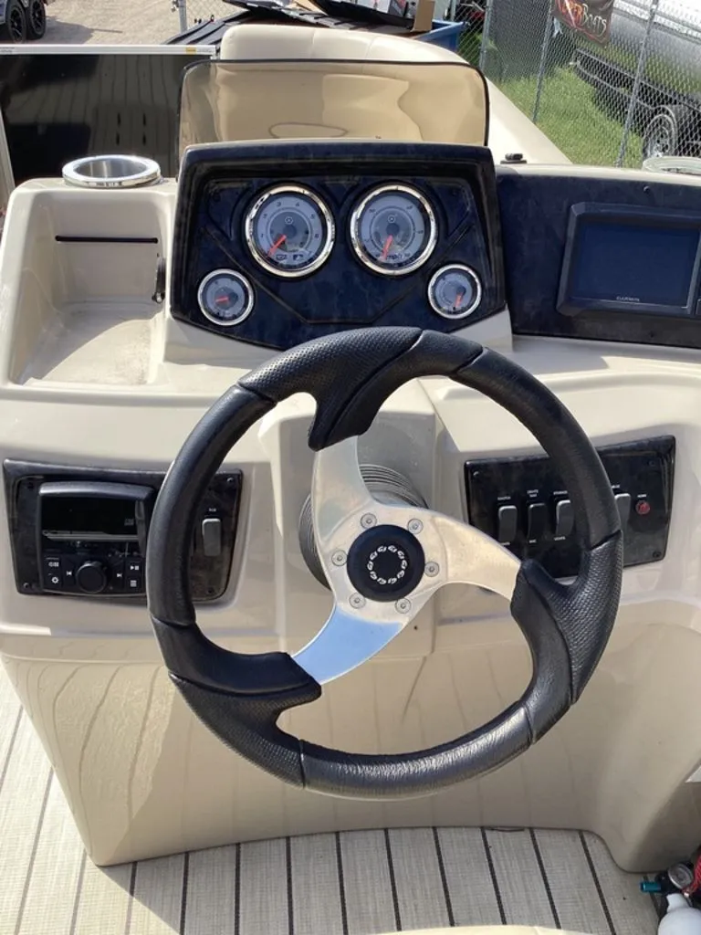 Slide: The Image of SunCatcher Select Series 324SS 2023 - 31