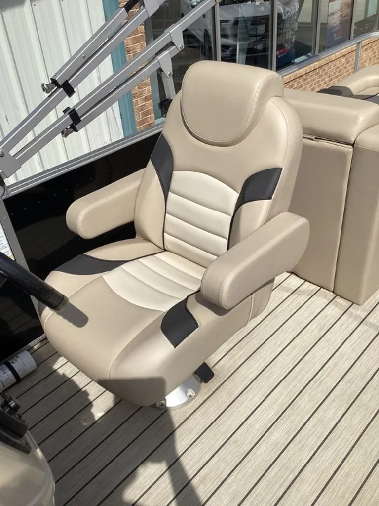 Slide: The Image of SunCatcher Select Series 324SS 2023 - 37