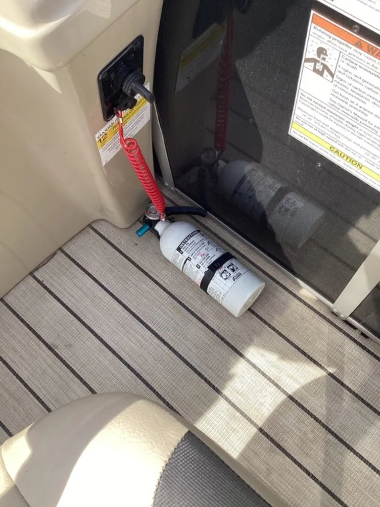 Slide: The Image of SunCatcher Select Series 324SS 2023 - 38