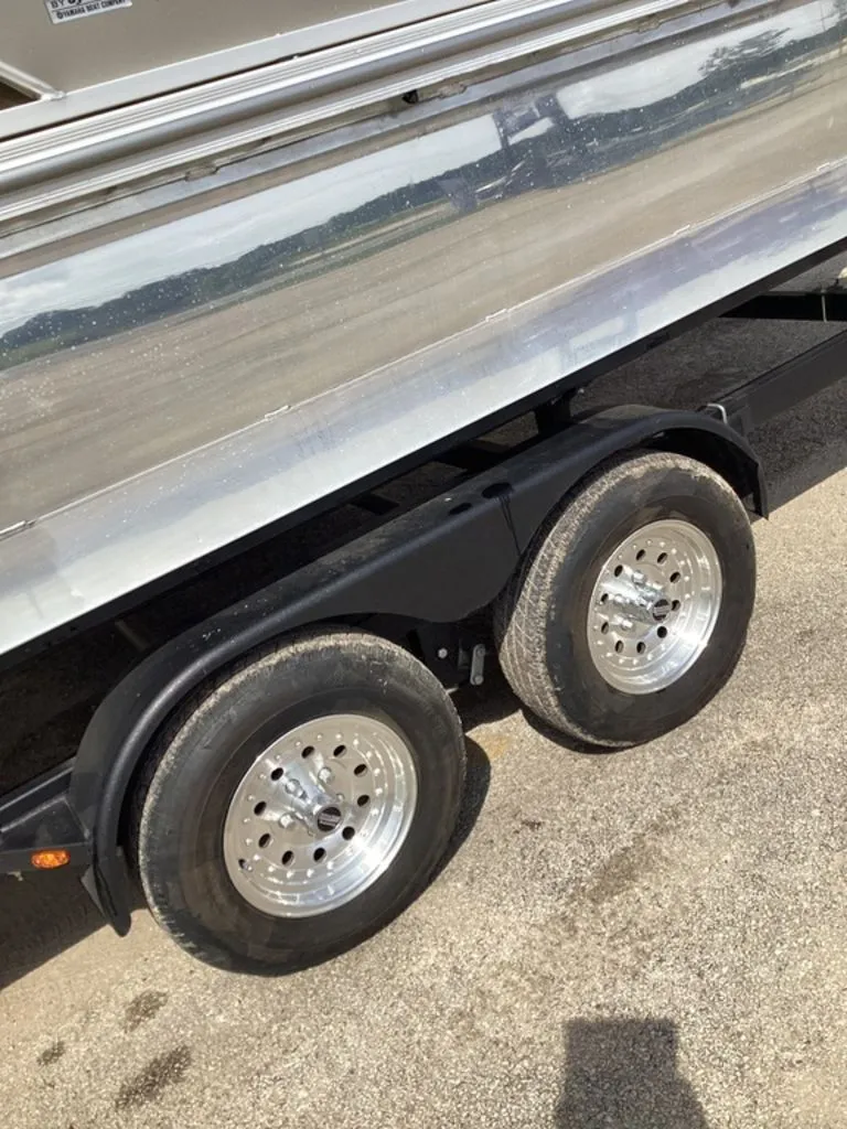 Slide: The Image of SunCatcher Select Series 324SS 2023 - 8