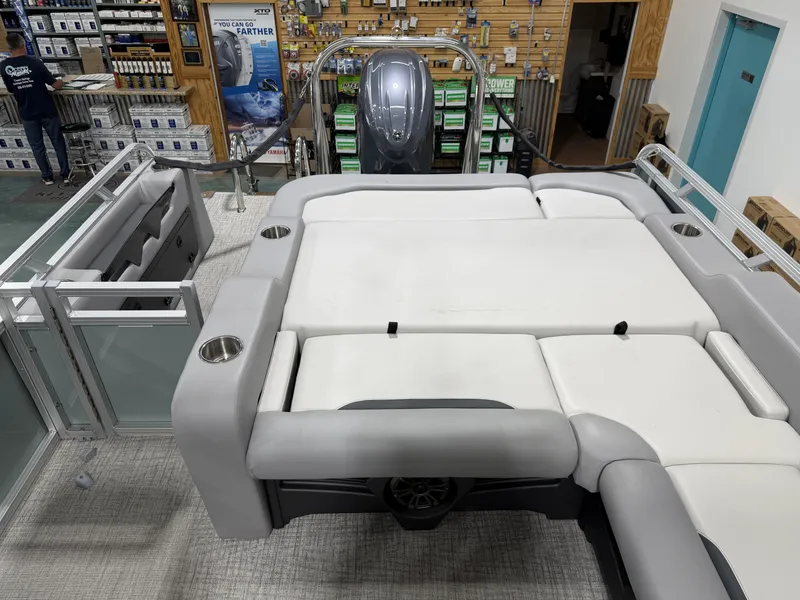 Slide: The Image of Avalon VNT VRB21T 2026 - 11