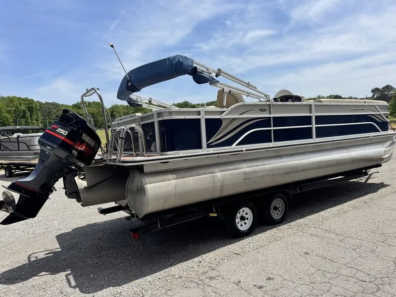 Slide: The Image of Crest Classic 250 Series SLR-X 2013 - 2