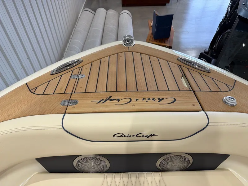 Slide: The Image of Chris-Craft Sportster 28 2026 - 11