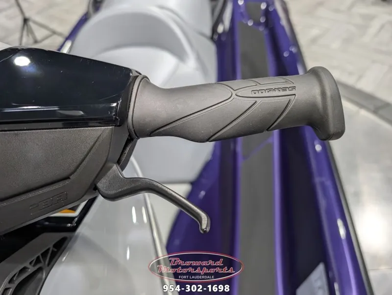 Slide: The Image of Sea-Doo GTI SE 130 2025 - 24