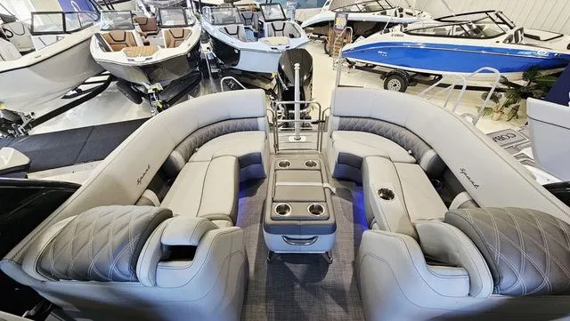 Slide: The Image of Bennington R 23 FBA 2024 - 8