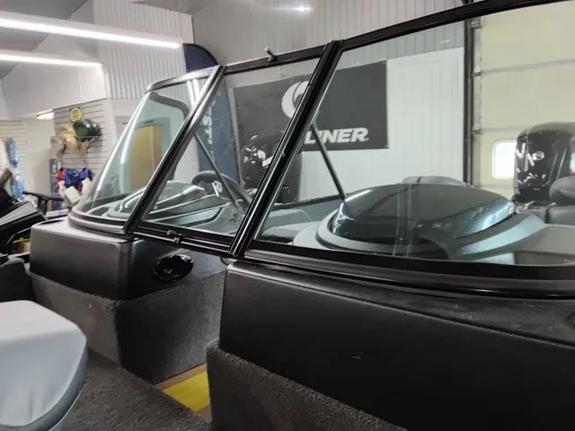 Slide: The Image of Lowe FM 1675 WT 2026 - 4