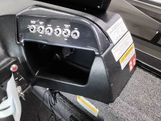 Slide: The Image of Lowe FM 1675 WT 2026 - 7