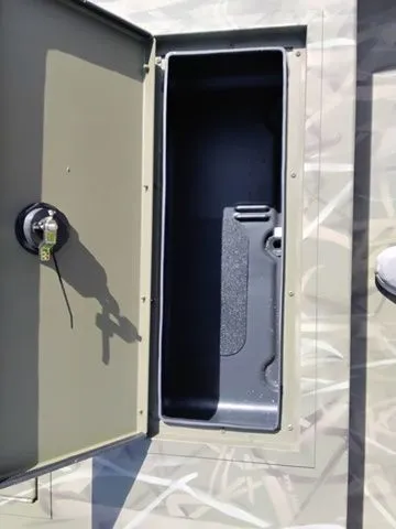 Slide: The Image of Lowe RX18DT 2026 - 9