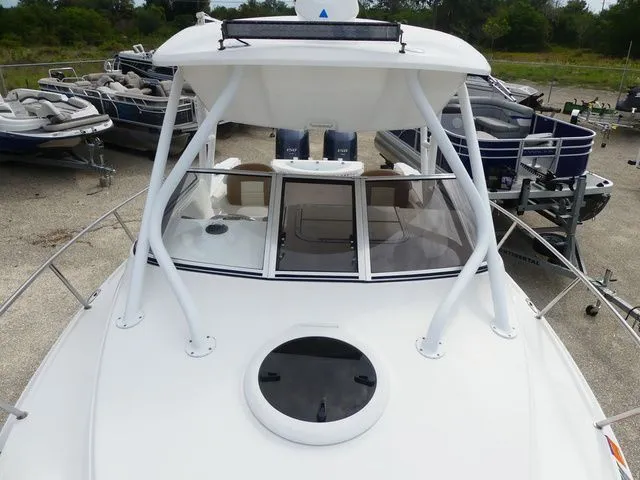Slide: The Image of Sea Fox 256 Voyager Walkaround 2016 - 13