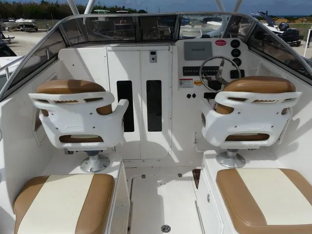 Slide: The Image of Sea Fox 256 Voyager Walkaround 2016 - 15