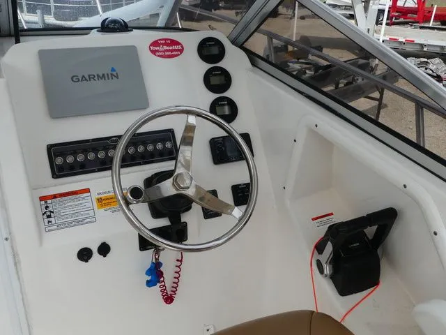 Slide: The Image of Sea Fox 256 Voyager Walkaround 2016 - 16