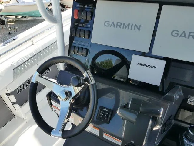 Slide: The Image of Blackfin 302 CC 2023 - 13